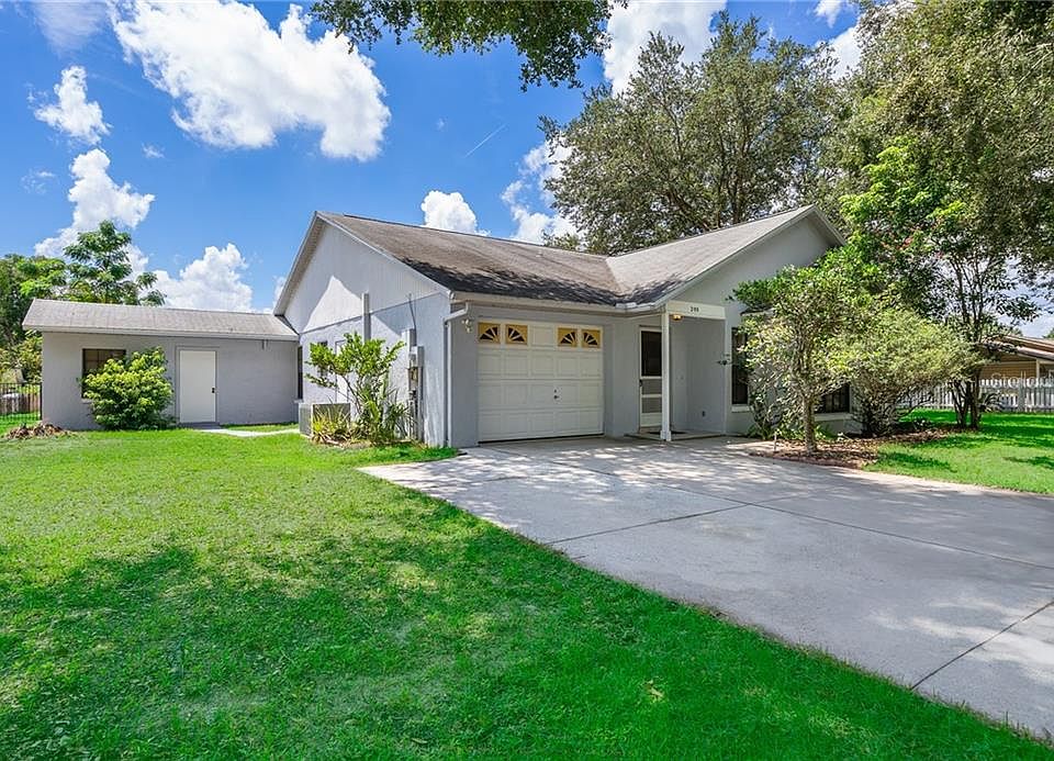1st image of 205 Summerhill Ct