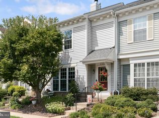 6580 Medinah Ln, Alexandria, VA 22312