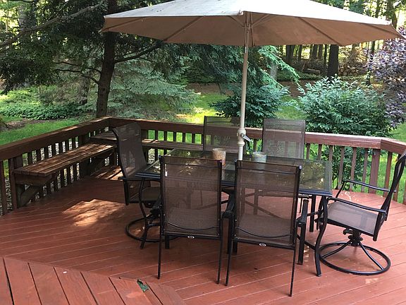 4th image of 1480 River Trail Dr