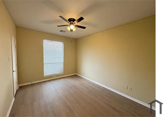 4 bed, 2370 sqft, $3,350 — Photo 3