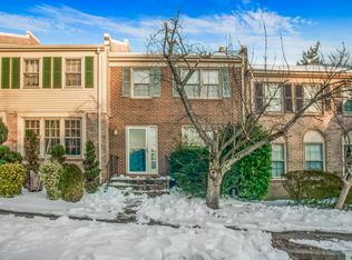2519 Windbreak Dr, Alexandria, VA 22306