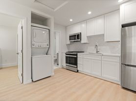 6646 Dannyboyar Ave, West Hills, CA