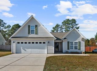 2648 Daniel Boone Ln, Hope Mills, NC 28348
