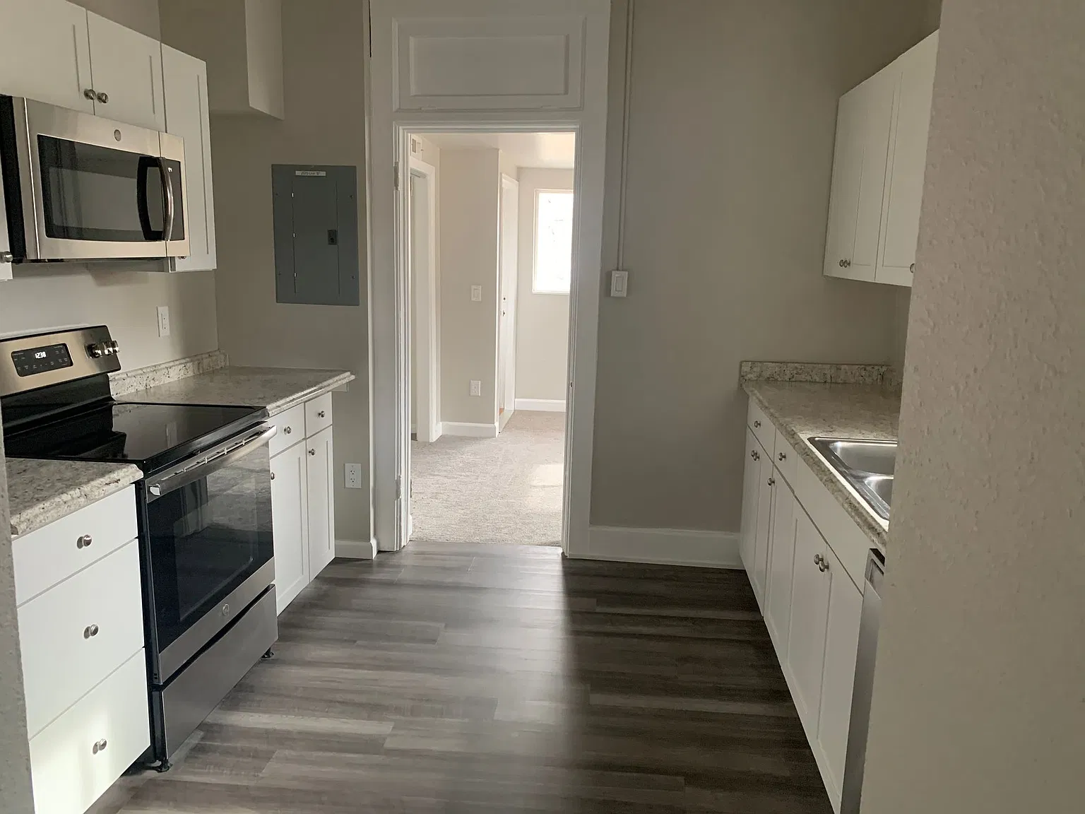 4 Plex In The Heart Of Du — Photo 1