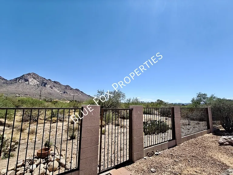 600 E River Walk Dr — Photo 28