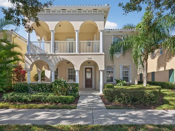 3518 Community Dr, Jupiter, FL 33458