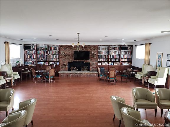 5th image of 1801 NE 62nd St APT 211