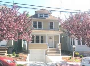 73 New St, Staten Island, NY 10302