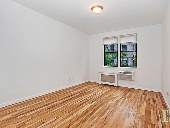 5th image of 405 E 82nd St APT 3A