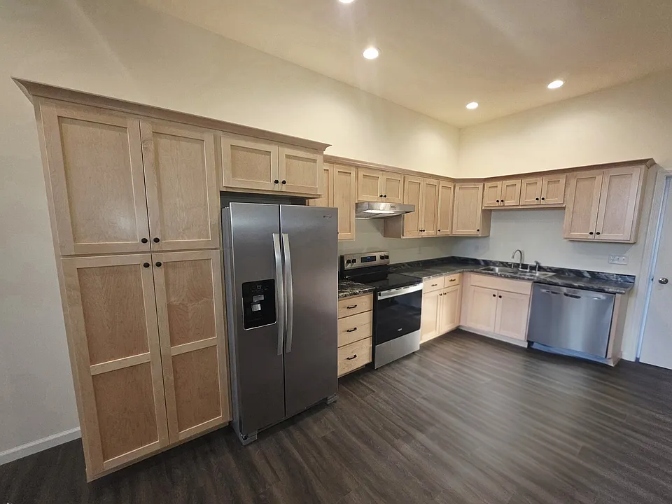 794 Pre Emption Rd #11
