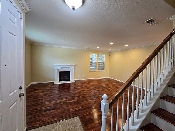 5th image of 1082 Acland Way