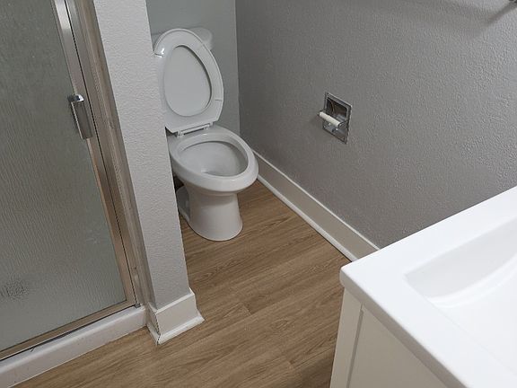 4th image of 6313 Whitecliff Way