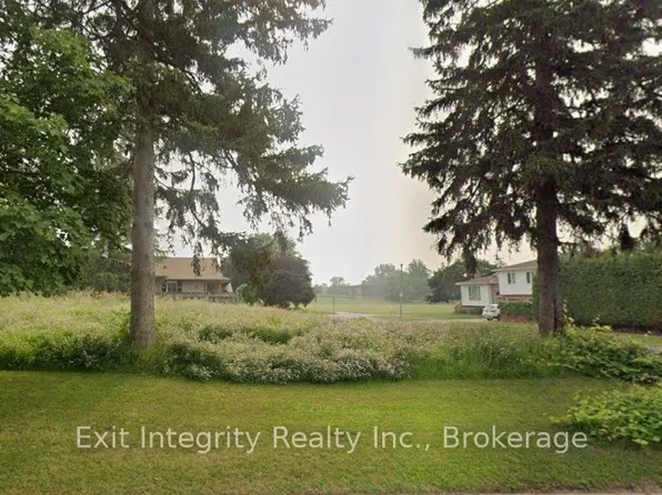 37 Southwood Dr, Cambridge, ON N1S 3S3