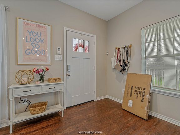 4th image of 603 Maryem St
