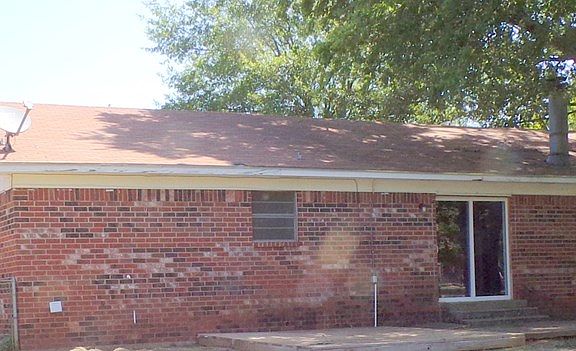 2nd image of 956 E Fm 323