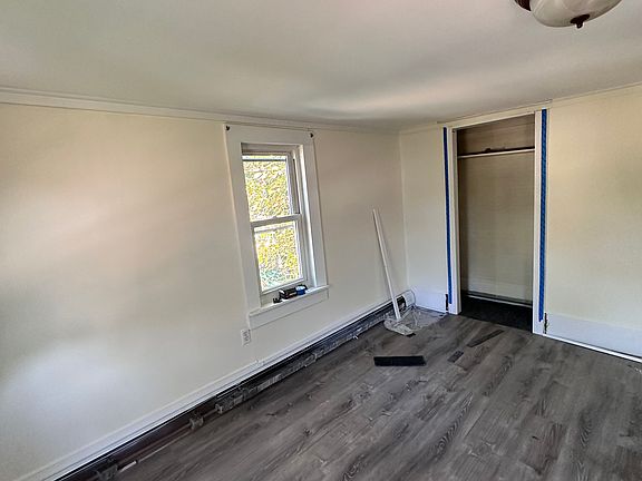 5th image of 22 Marshall St #B