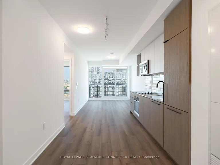 1185 Dupont St #610 — Photo 6