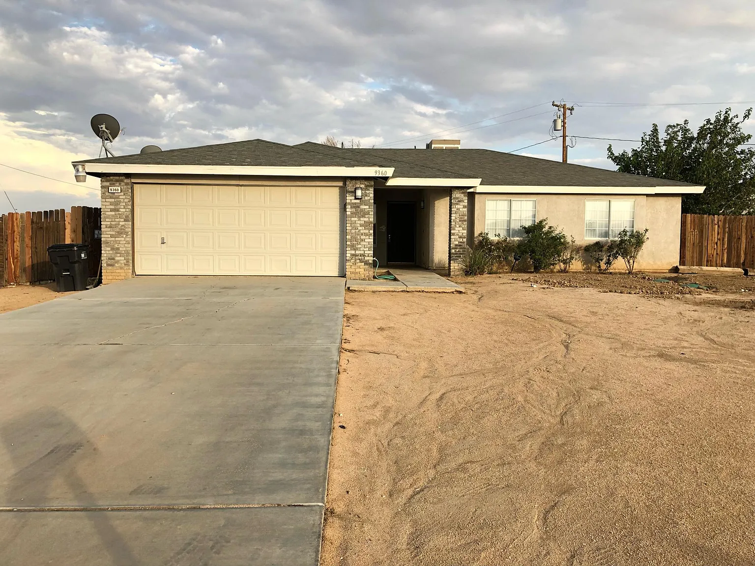 3 bed, 1477 sqft, $2,000 — Photo 2
