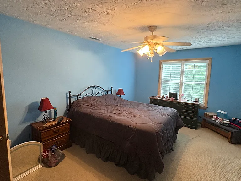 5 Crescent Ln — Photo 4