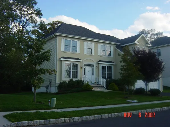 13 Fabiszewski Way, Parlin, NJ 08859
