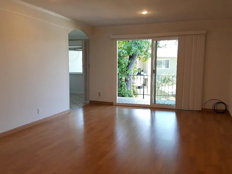 3588 Payne Ave — Photo 5