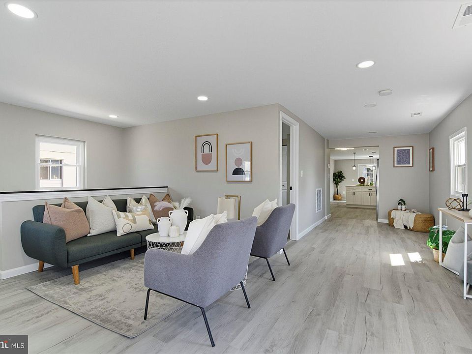 1st image of 24 McGuirk Dr