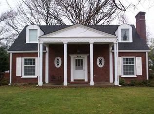 408 Browns Ln, Norbourne Estates, KY 40207