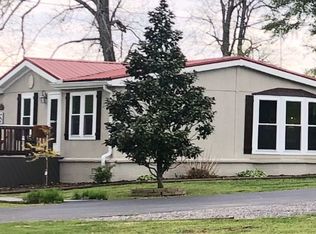 143 Castleberry Ln, Benton, KY 42025