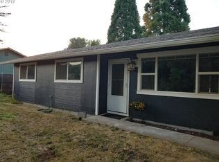 4040 Bartlett Loop, Hood River, OR 97031