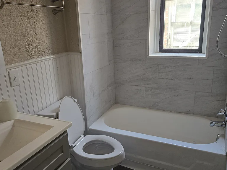 5507-5509 Virginia Ave #5507-A — Photo 6