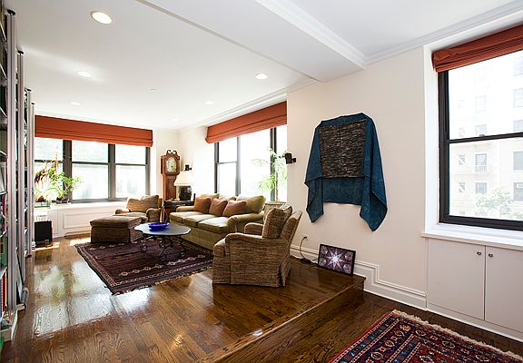 4th image of 2 E End Ave APT 2B