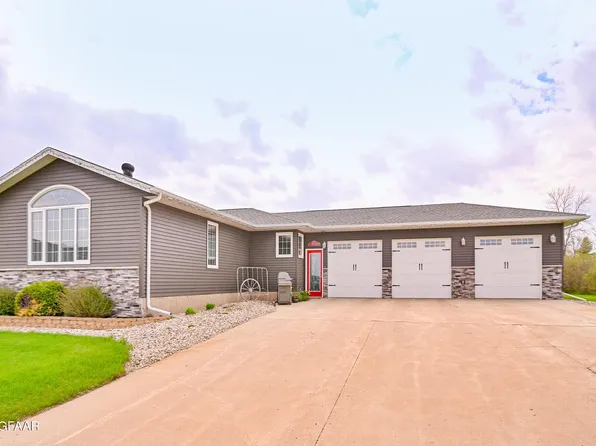 1900 9th St, Langdon, ND 58249