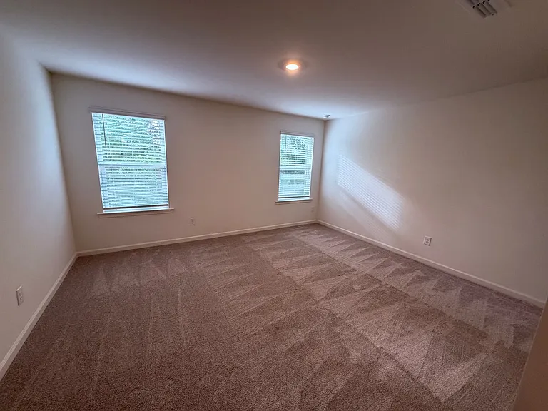 128 Parker Ln — Photo 12