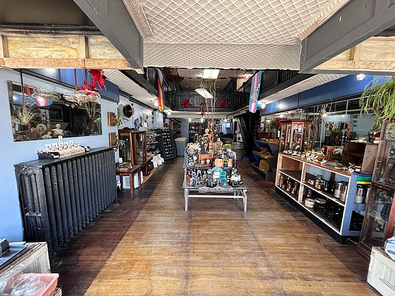 2nd image of 3411 California Ave #1