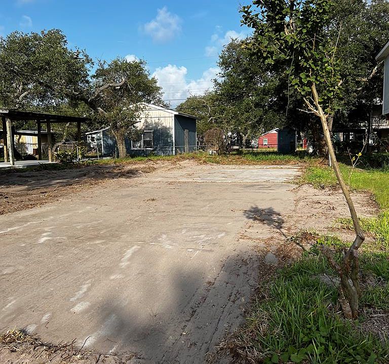 1st image of 20 Bayberry Cir