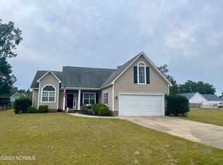 100 Pecan Ridge Dr, New Bern, NC 28562