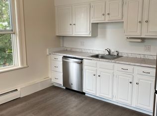 297 Orange St APT 4, Manchester, NH 03104