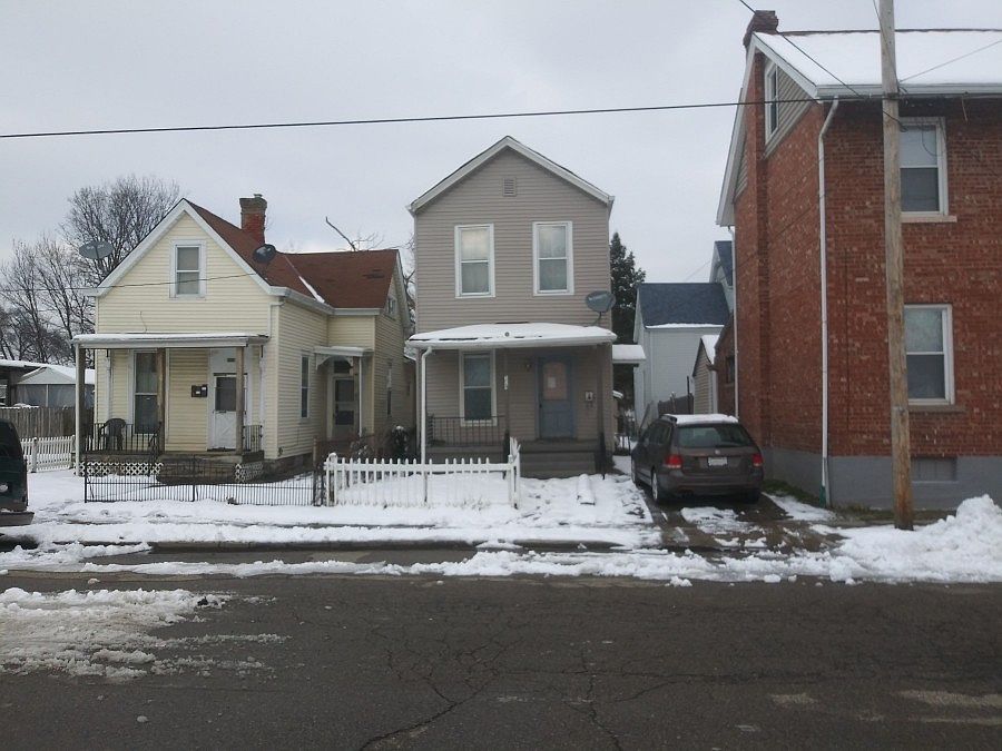 1st image of 504 Maple St
