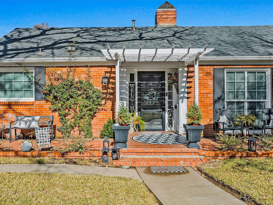 1st image of 1415 Bluebonnet Dr