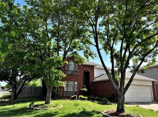 8216 French Quarter Ln, Fort Worth, TX 76123