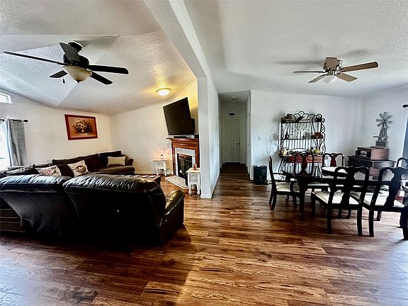 3rd image of 11311 Tina Ln