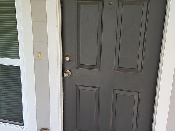 3rd image of 10616 Mellow Mdws APT 41C