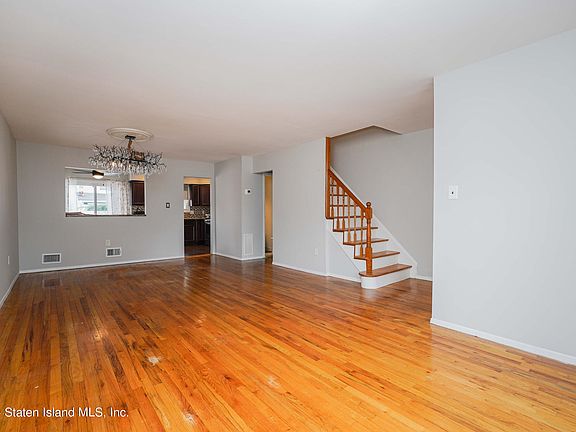 5th image of 345 Hillman Ave
