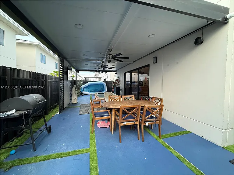 1387 NW 2nd Ln — Photo 21