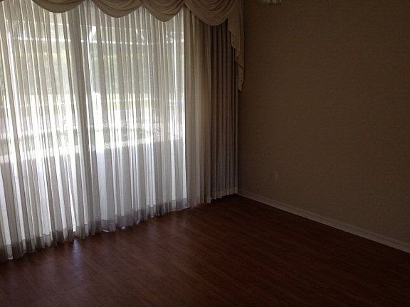 5th image of 41 Cedar Point Dr