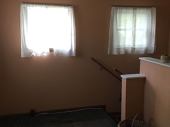3rd image of 208 Walter St SE