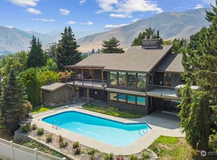 1027 Westmorland Dr, Wenatchee, WA 98801