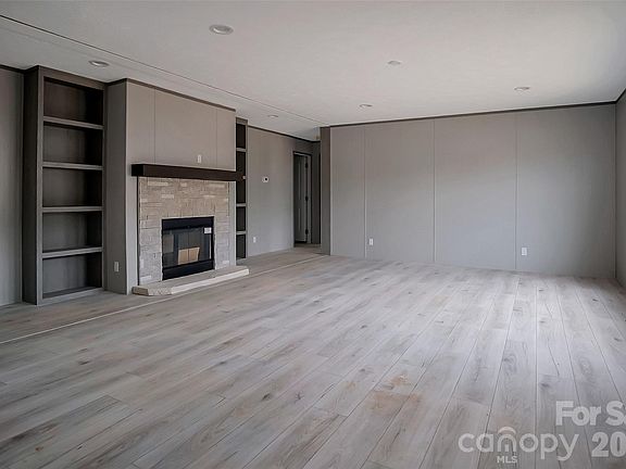 5th image of 805 Eagle View Ln