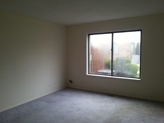 5th image of 7312 Winthrop Way Unit 7