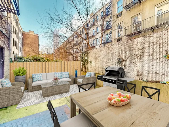 224 East 89th Street image 1 of 5